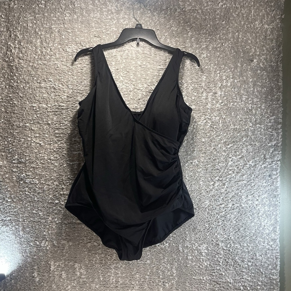 Miraclesuit One Piece Swimsuit Women's 18W‎ Ruched Slimming Black